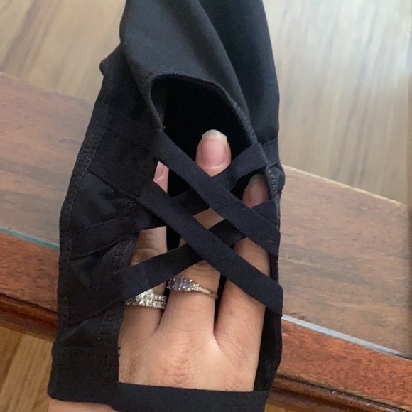 Mono B cropped black leggings athletic wear size size small - Picture 2 of 4